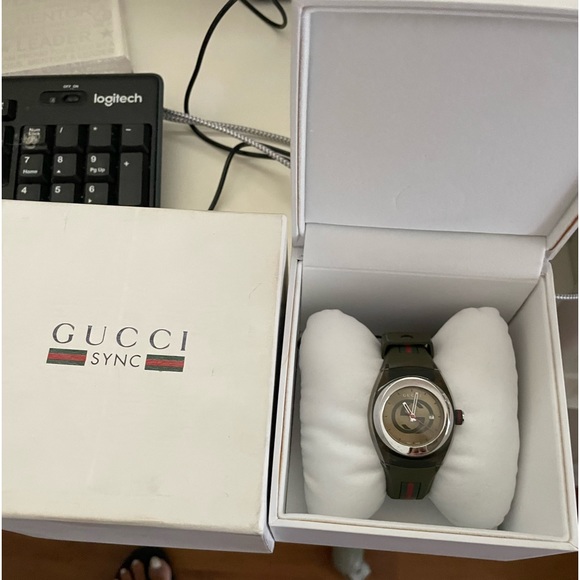 SOLD - Gucci watch - Picture 1 of 1
